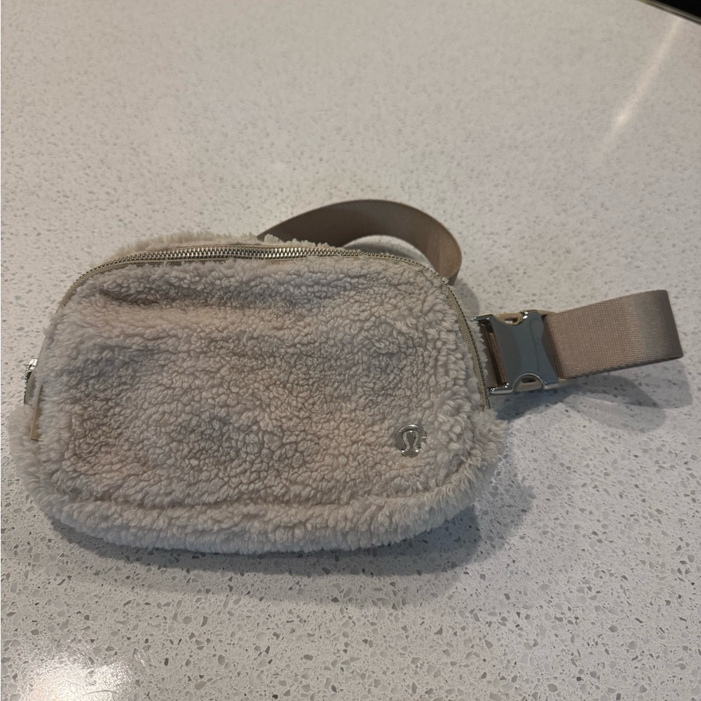 Lululemon Beige Fleece Organizer Bag